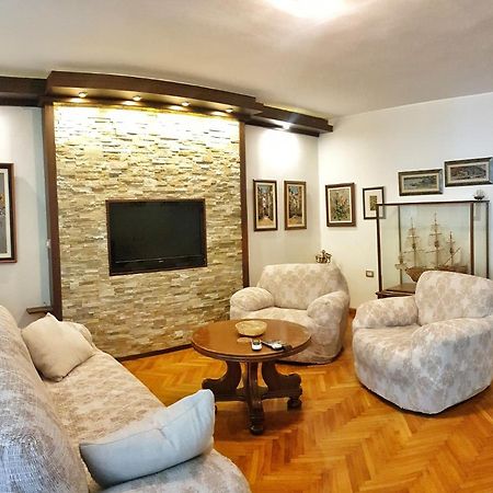 Promenade Suite Cattaro Esterno foto